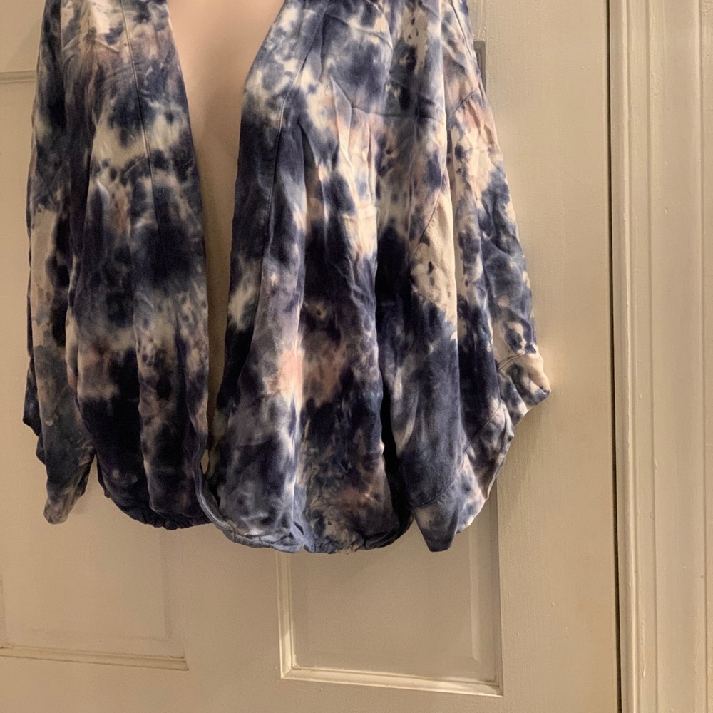 Revolve Young, broke and fabulous blue tie died Tia blouse cross front - Picture 5 of 6